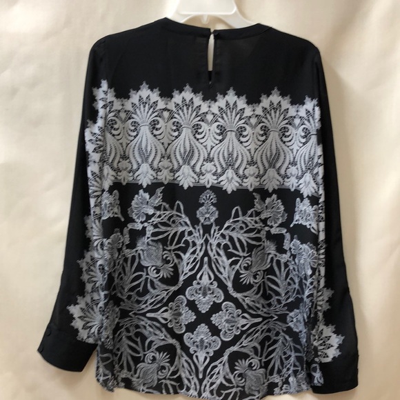 BCBG MAXAZRIA BLACK AND WHITE ELLEN BLOUSE XXS - Picture 3 of 8